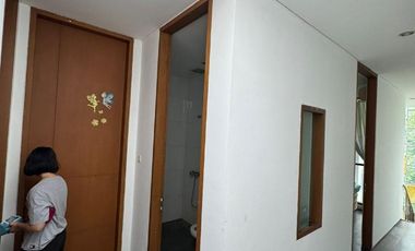 DI SEWAKAN Rumah Townhouse Premium Pasar minggu