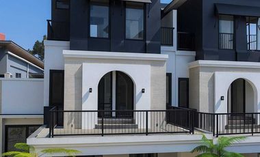 JUAL RUMAH 3 LANTAI, TELAGA BODAS DEKAT TOL JATINGALEH, SIMPANG LIMA & PUSAT KOTA SEMARANG