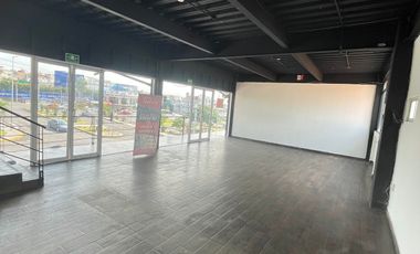 Local comercial en renta – Plaza Sky Center, Av. del Parque,  Querétaro. 105 m².