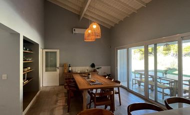 Casa en Venta en Costa Esmeralda Barrio Deportiva.