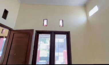 Rumah Bagus Berpagar siap Huni di Gawanan Colomadu