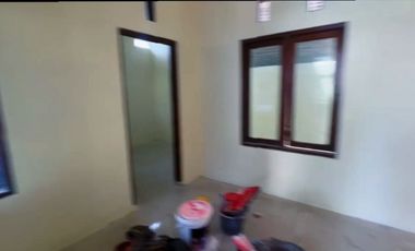 Rumah Bagus Berpagar siap Huni di Gawanan Colomadu