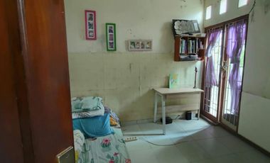 Rumah Bagus 2 lt di Gedongan Colomadu SHM Siap Huni