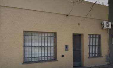 Venta casa en barrio Ludueña