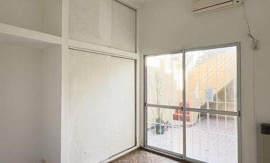 Venta casa en barrio Ludueña