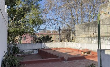 Venta casa en barrio Ludueña