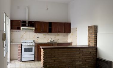 Venta casa en barrio Ludueña