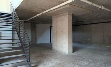 ARRIENDO Local Comercial 177,88 m2 Subterráneo Vitacura