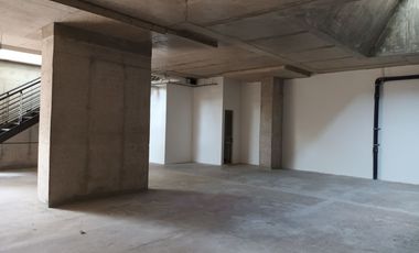 ARRIENDO Local Comercial 177,88 m2 Subterráneo Vitacura