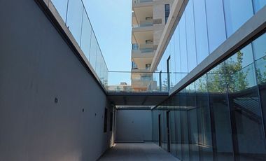 ARRIENDO Local Comercial 177,88 m2 Subterráneo Vitacura