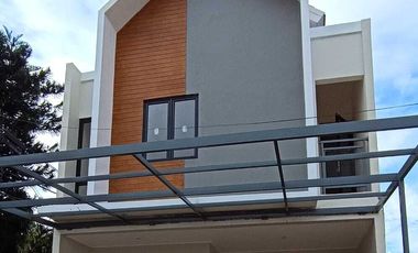 S555 Townhouse Exclusive FREE BPHTB di Jatiwaringin Pondok Gede Bekasi