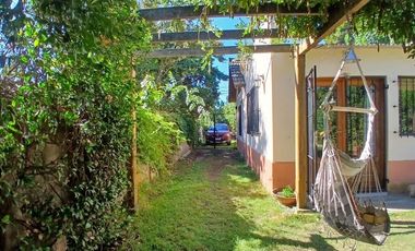 Propiedad ubicada en Barrio Los Pinos - Sobre calle Arnold al 100