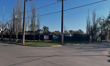 Vendo terrenos de 380 m2 en Barrio Chalet