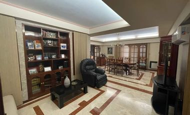 Vendo Casa 3 dormitorios con oficina y quincho en Barrio Catedral
