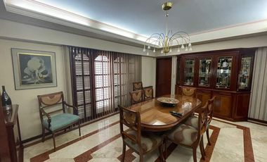 Vendo Casa 3 dormitorios con oficina y quincho en Barrio Catedral