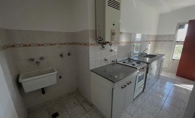 Alquilo departamento 1 dormitorio en edificio América