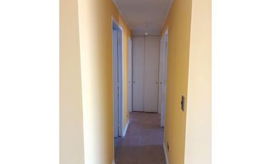 LIQUIDACIÓN  VENTA Departamento 3D2B con Estacionamiento, Parque de Los Reyes,