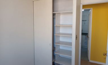 LIQUIDACIÓN  VENTA Departamento 3D2B con Estacionamiento, Parque de Los Reyes,