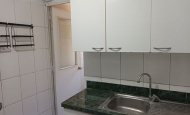 LIQUIDACIÓN  VENTA Departamento 3D2B con Estacionamiento, Parque de Los Reyes,