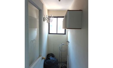 LIQUIDACIÓN  VENTA Departamento 3D2B con Estacionamiento, Parque de Los Reyes,