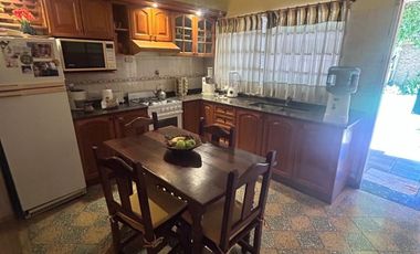 ALQ.APT.PRO. Casa 5 Amb.quincho MICROC. SAN MIGUEL.