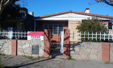 VENDE DOS CASAS EN SOLDINI