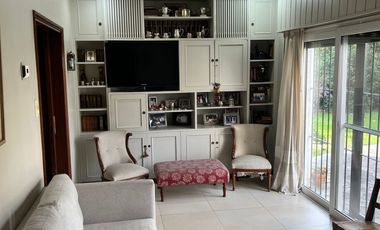 RETASADO. Gran esquina en el corazón de fisherton tradicional