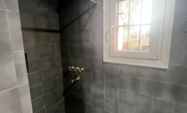 RETASADO. Gran esquina en el corazón de fisherton tradicional