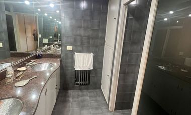 RETASADO. Gran esquina en el corazón de fisherton tradicional