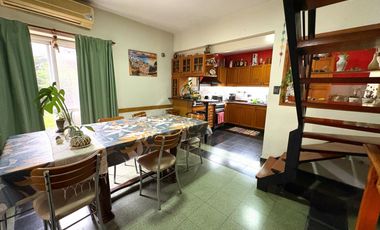 Casa en venta en Rosario. Ayacucho 2600