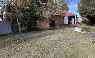 Complejo en venta sobre calle Los Mirlos - Monte