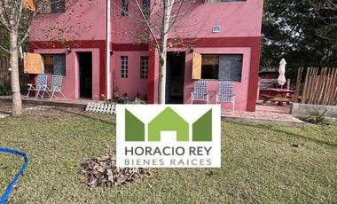 Complejo en venta sobre calle Los Mirlos - Monte
