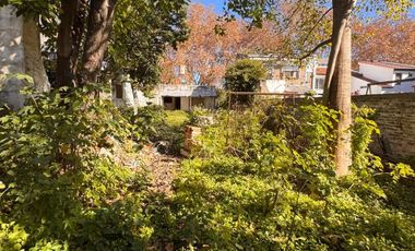 Venta galpón con casa al frente