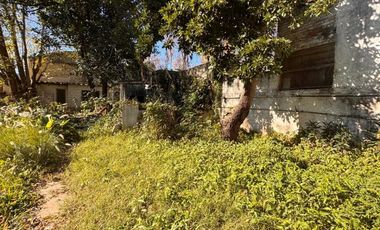 Venta galpón con casa al frente