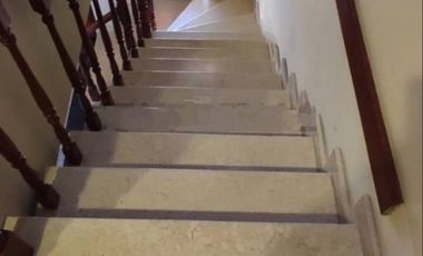 S/ANTONIO DE PADUA/ Casa  Padua 5 AMBIENTES,ESTADO IMPECABLE, APTO CREDITO , MUY BUENA UBICACIÓN, FINOS DETALLES,