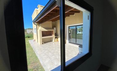 Propiedad a estrenar en el Barrio La Cañada - San Miguel del Monte