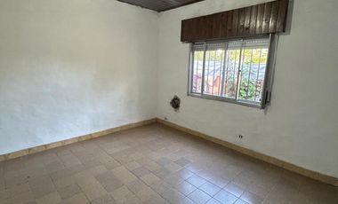 VTA.CASA 4 AMBIENTES!!!-Patio/Parrilla. TORTUGUITAS CENTRO