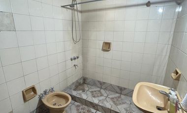 VTA.CASA 4 AMBIENTES!!!-Patio/Parrilla. TORTUGUITAS CENTRO