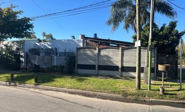 VTA.CASA 4 AMBIENTES!!!-Patio/Parrilla. TORTUGUITAS CENTRO