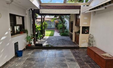 Zeballos al 2500 (Casa de 4 dormitorios C/Cochera y Quincho)