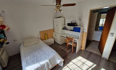 Zeballos al 2500 (Casa de 4 dormitorios C/Cochera y Quincho)