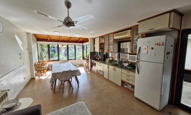 Zeballos al 2500 (Casa de 4 dormitorios C/Cochera y Quincho)