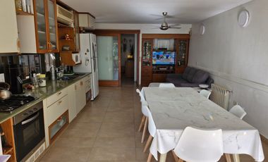 Zeballos al 2500 (Casa de 4 dormitorios C/Cochera y Quincho)