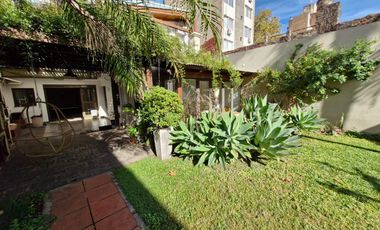 Zeballos al 2500 (Casa de 4 dormitorios C/Cochera y Quincho)