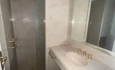 Piso exclusivo vista al río