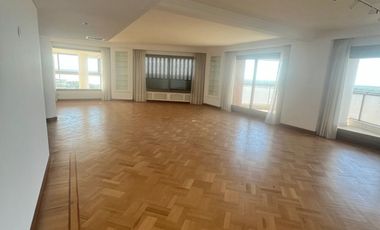 Piso exclusivo vista al río