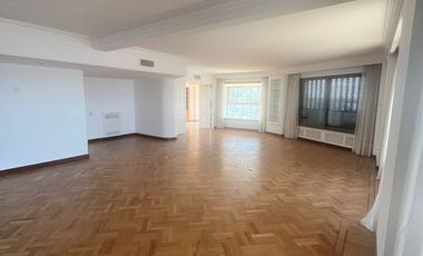 Piso exclusivo vista al río