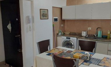 MAR DEL PLATA,LA PERLA,2AMB,FRENTE,BALCON,COCHERA, EXCELENTE ESTADO,METROS DE AV INDEPENDENCIA,