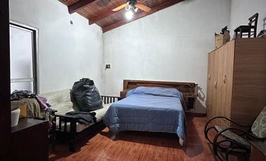 VENTA CASA 2 DORMITORIOS LOMAS DE ALBERDI