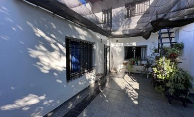 VENTA CASA 2 DORMITORIOS LOMAS DE ALBERDI